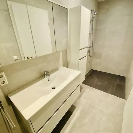 Apartment Brand New 3 Bedrooms With Terrace And Parking - 142-92