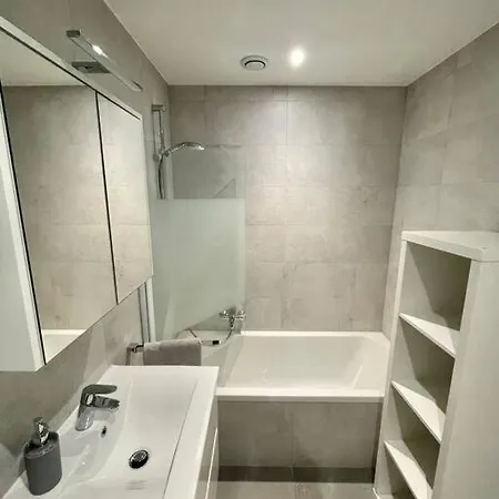 Brand New 3 Bedrooms With Terrace And Parking - 142-92 * Luxembourg